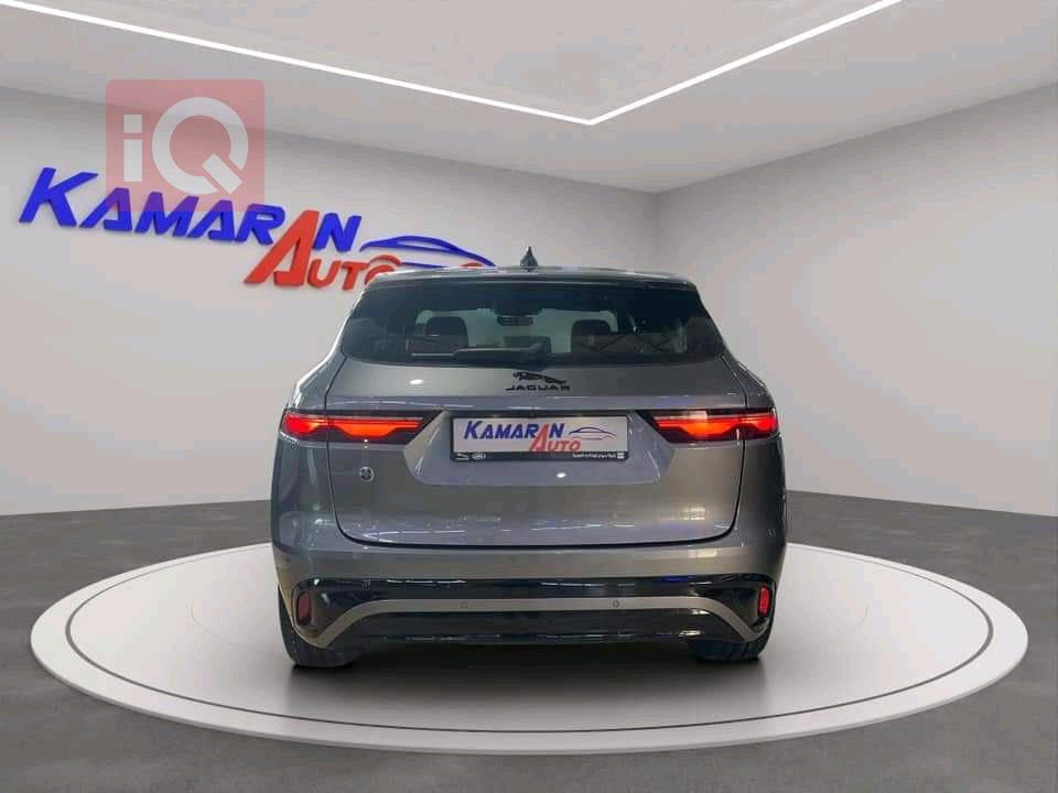 جاكوار إف-بيس